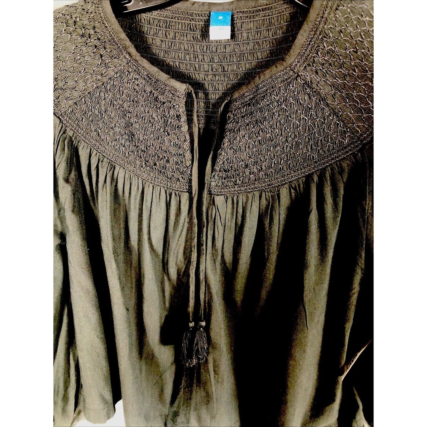 Old Navy Top Medium Gray Textured Clip Dot Long Sleeve Peasant Blouse Women's