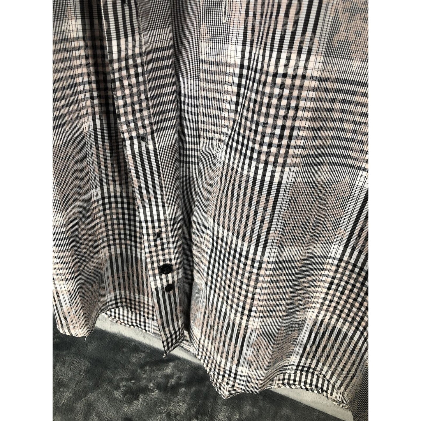 Gino Lussari Men’s Gray Plaid Button Down Adult Size 32-33 Shirt