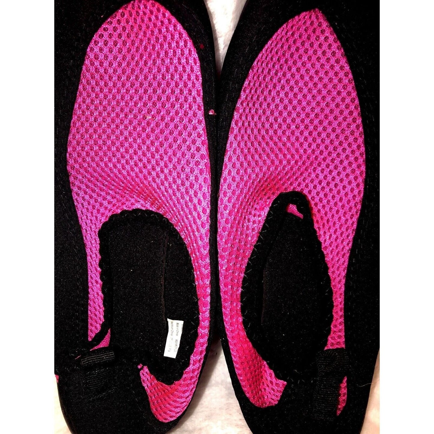 Water Shoes Woman's Pink Size 7-8 Good Condition