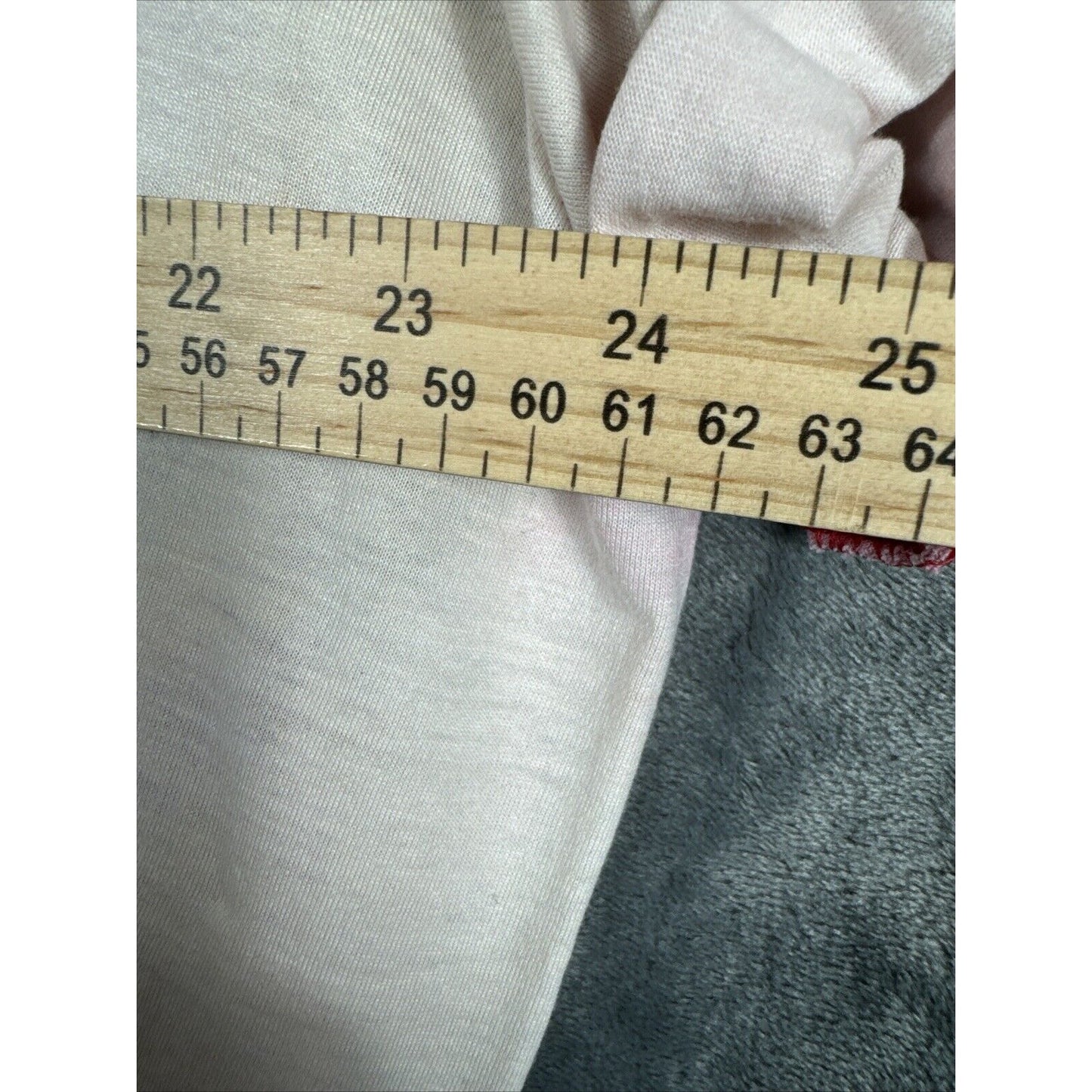 Woman's Shirt Shhh No One Cares Graphic T-Shirt XL Funny Retro Style