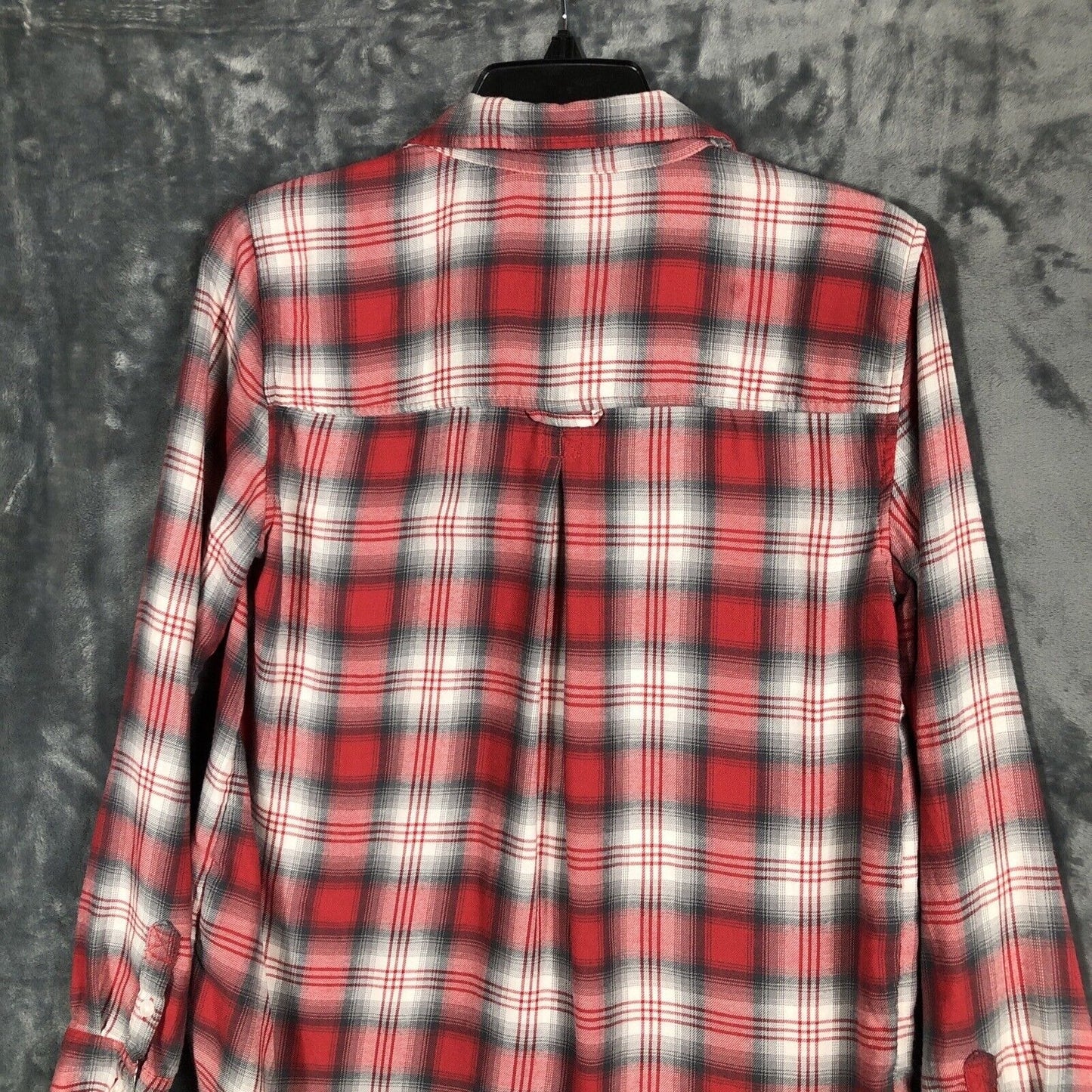 American Eagle Womens Red Plaid Long Sleeve Amazingly Soft Button Up Size M