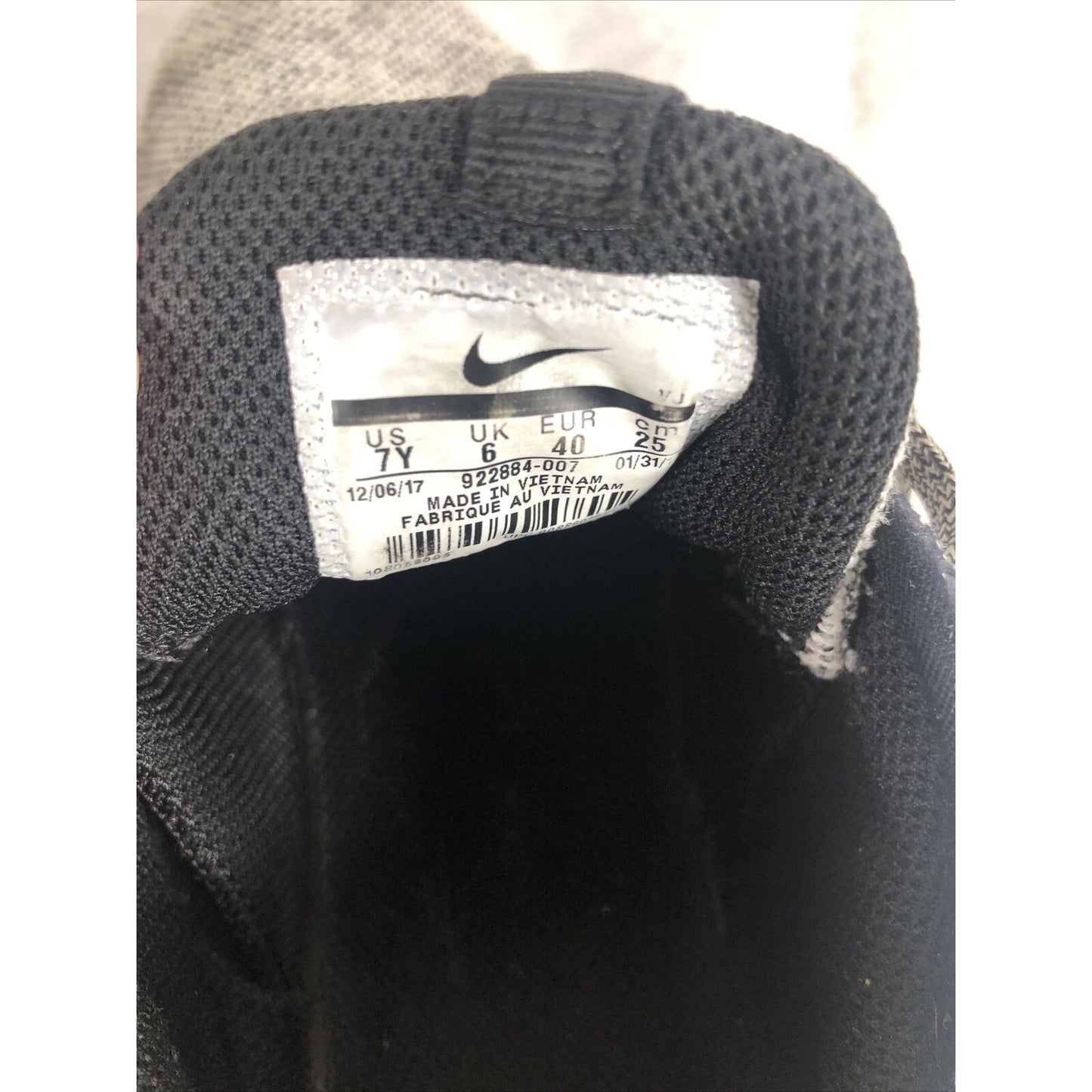 Nike Air Max Youth Sneakers Size 7 Sneakers