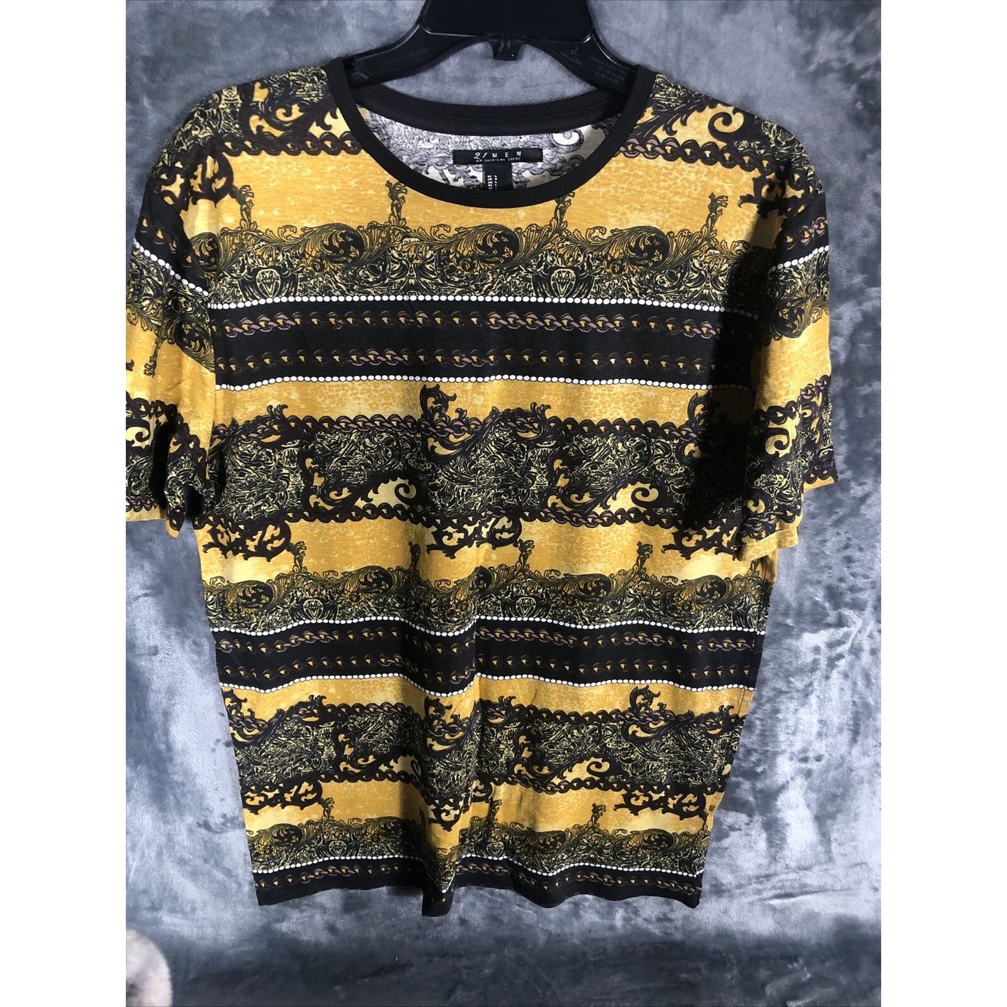 21 Men Black/Gold Shirt Adult Size Large New Tee Shirt Top