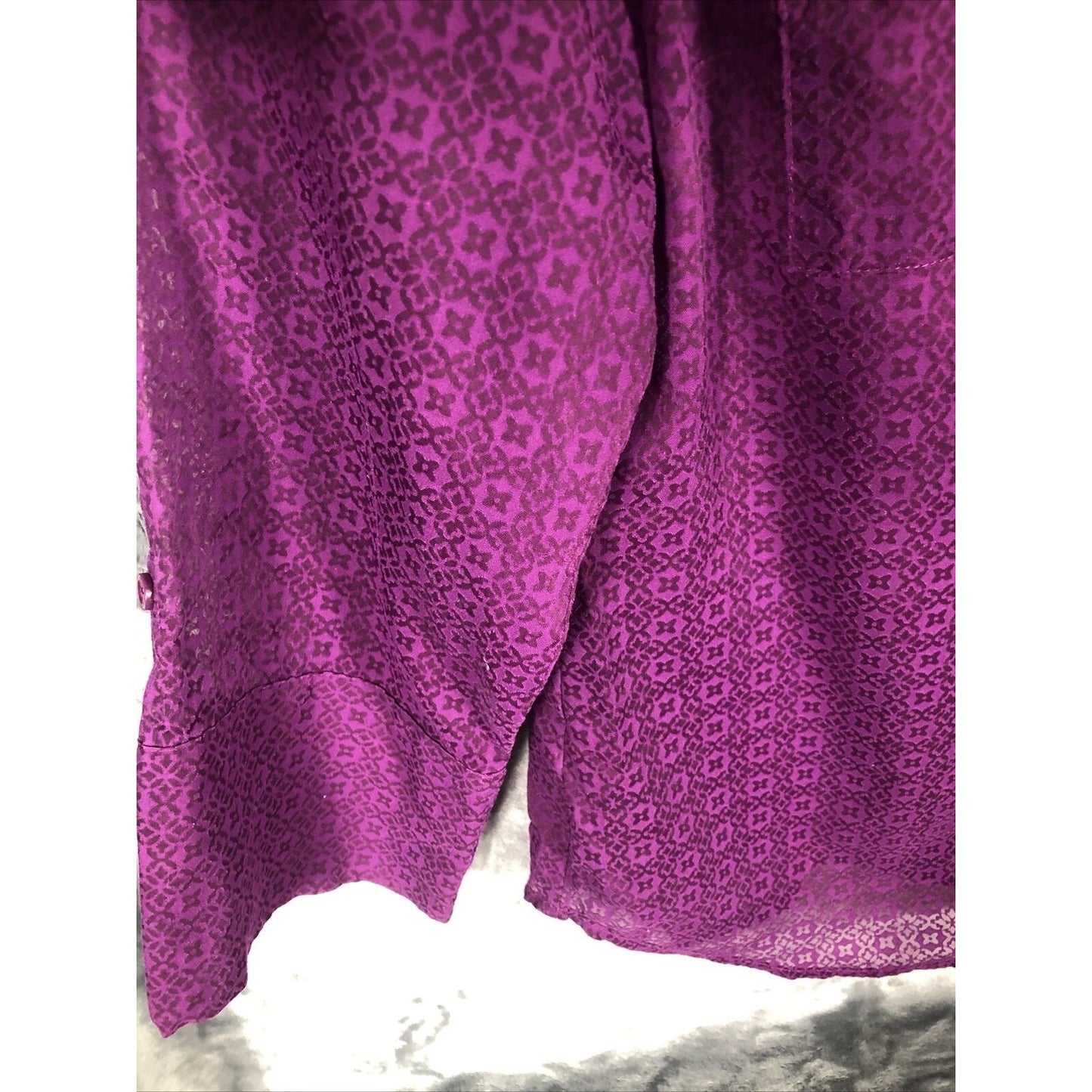 Ann Taylor Blouses Women’s Button Down Size 6