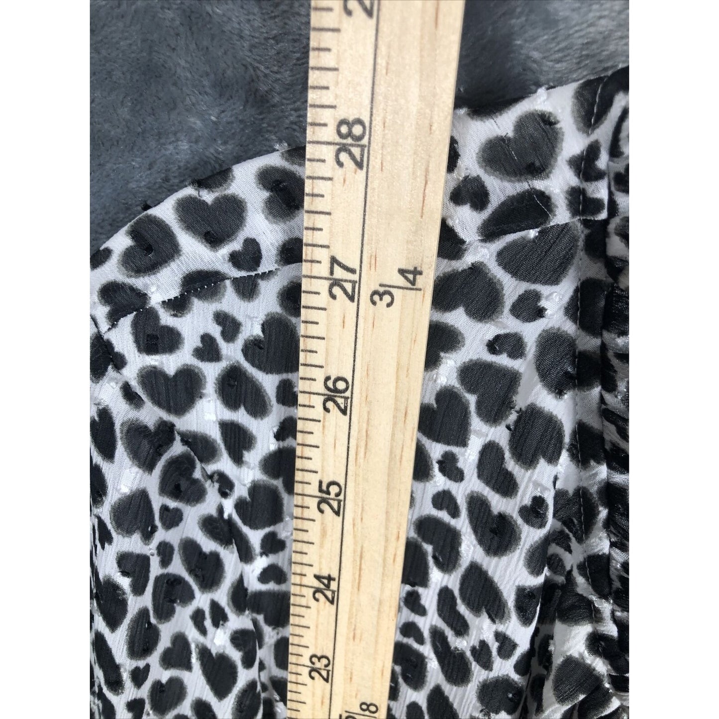 Carolina Belle Woman's Blouse Long Sleeve Animal Print Top Size L Black & White Polyester