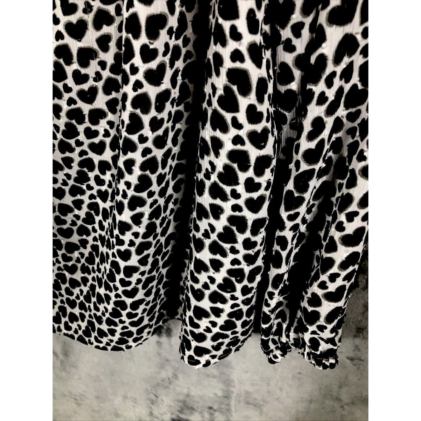 Carolina Belle Woman's Blouse Long Sleeve Animal Print Top Size L Black & White Polyester