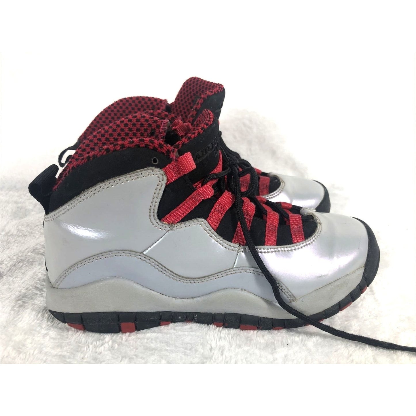 Vintage Air Jordan 10 Retro Chicago Basketball Shoes Youth Size 5 White/Black/Red Leather