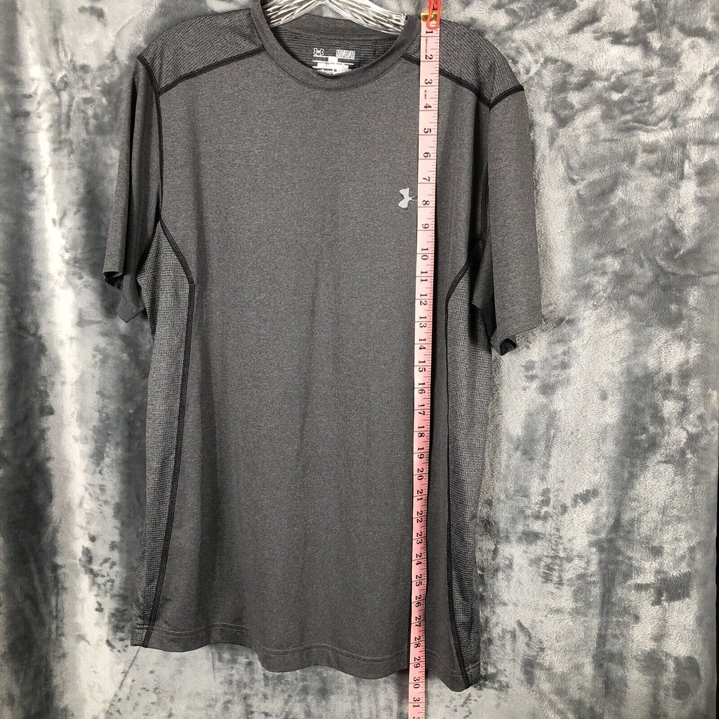 Under Armour Heatgear T Shirt Size Medium Mens Gray Short Sleeve Raglan Loose