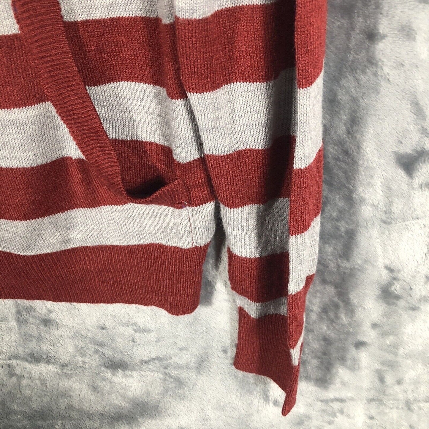 New York Yoki Sweater Men’s Collection Shirt Size Adult Small
