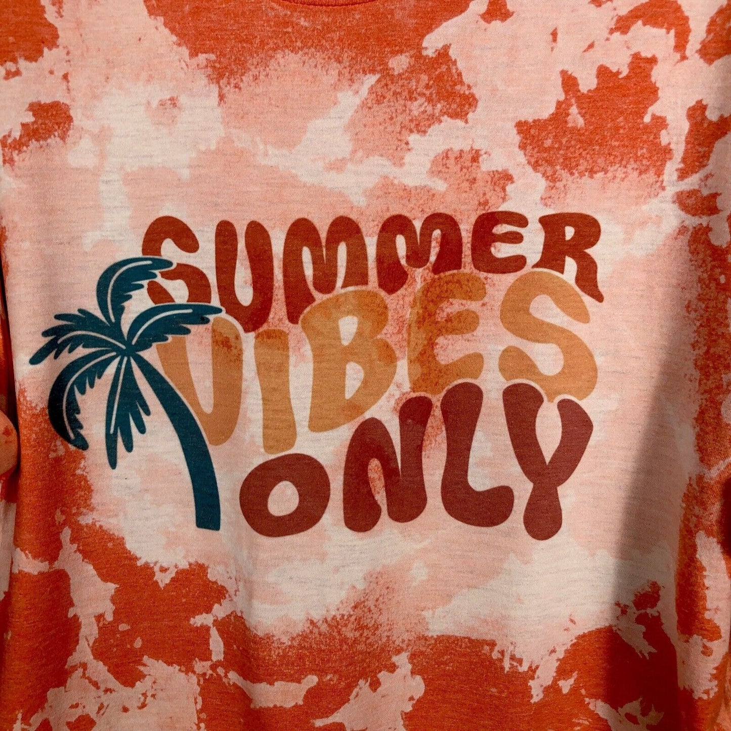 Womens Summer Vibes Short Sleeve Shirt Summer Graphic Tee Trendy Beach Shirt