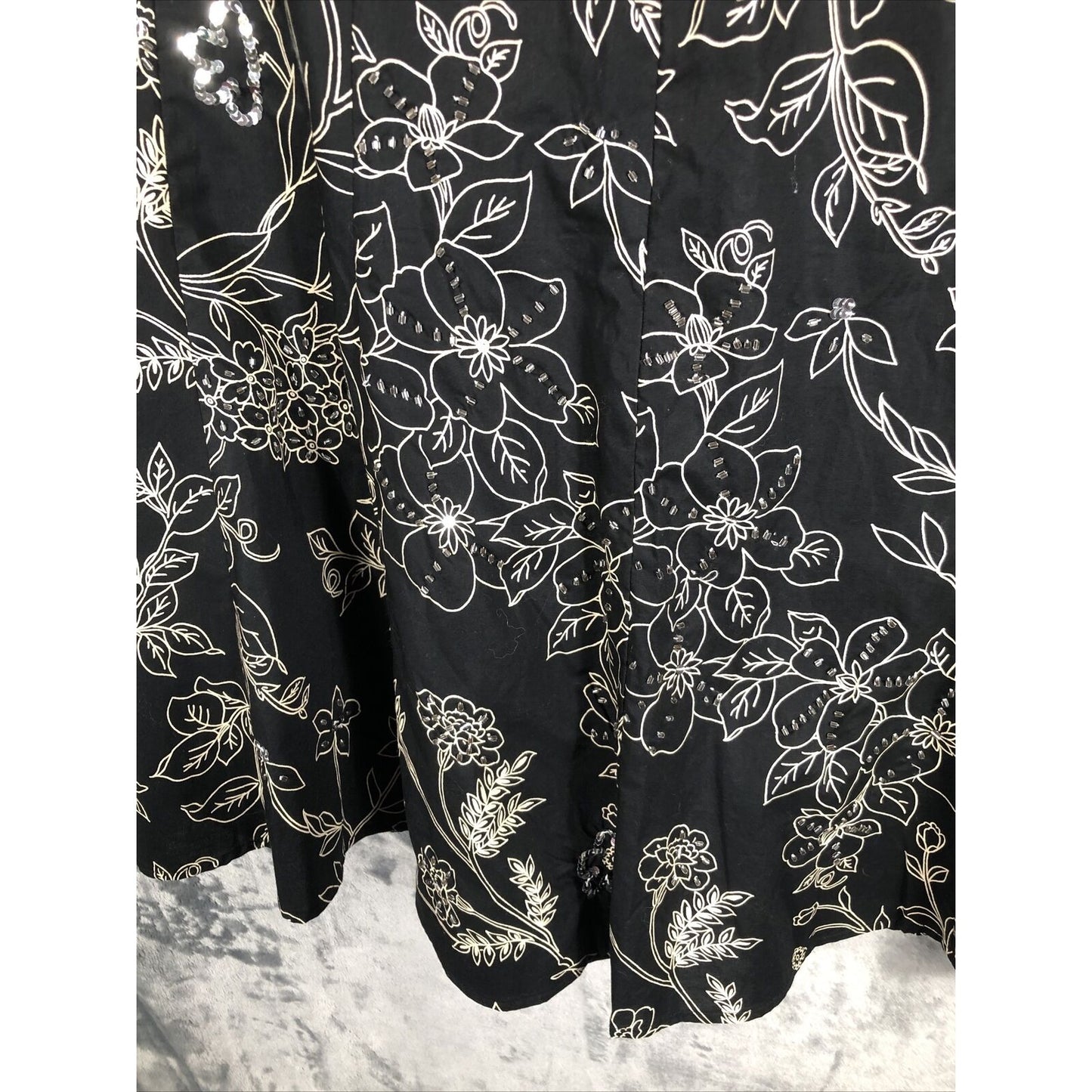 Ann Taylor Loft Skirt 4 Women’s Black Flare Floral Sequined Black Tan