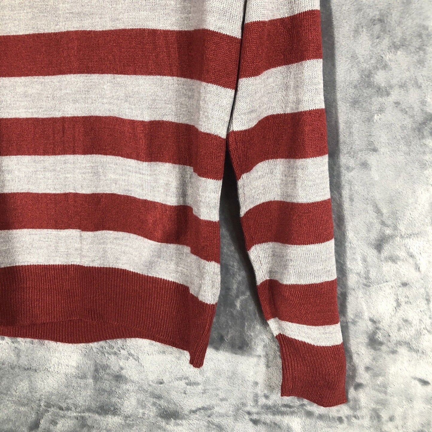 New York Yoki Sweater Men’s Collection Shirt Size Adult Small
