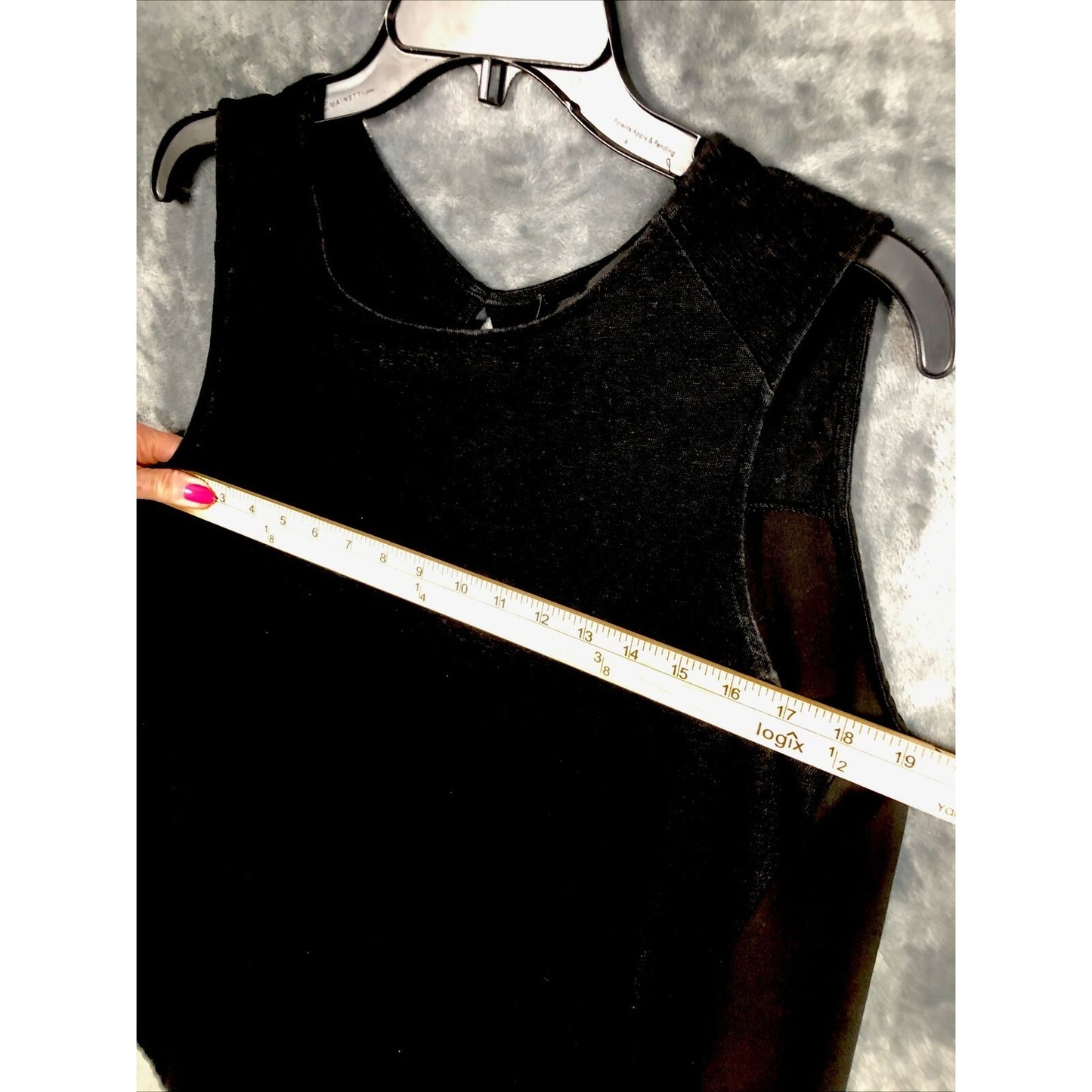 MM Couture Blouse Women’s Size Small Black Sleeveless Shirt Keyhole Back