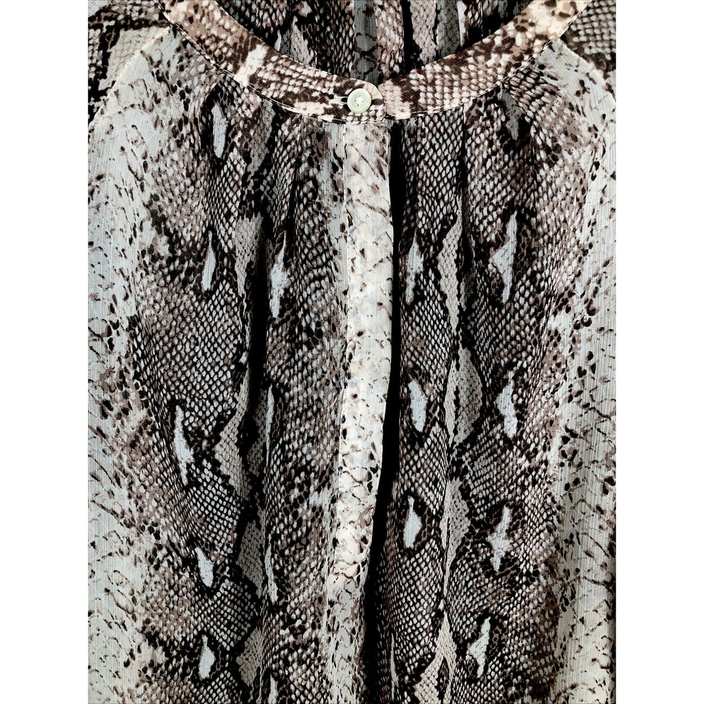 Banana Republic Blouse Women’s Animal Print Blouse Henley Snake Sheer SZ Medium