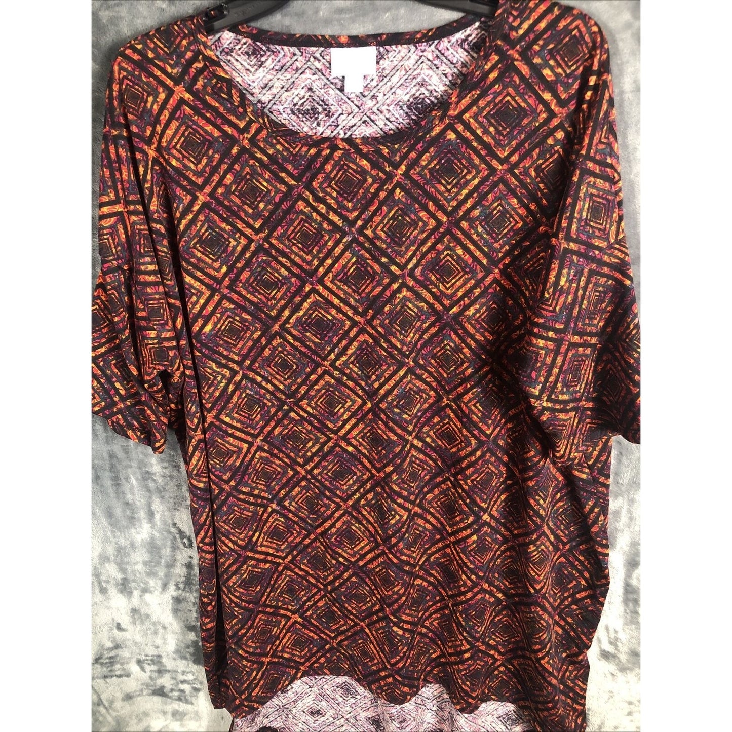 LuLaRoe Womens Shirt Short Sleeves Top Size Adult XL