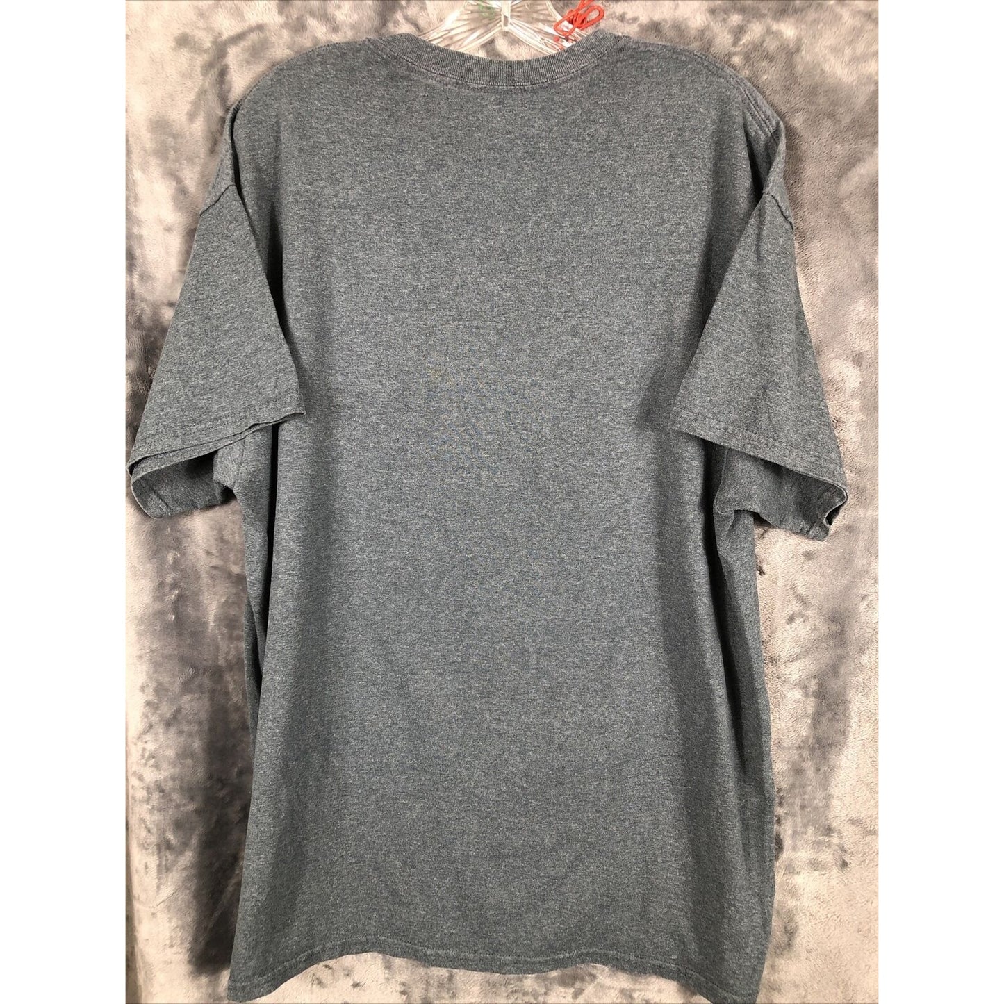 GILDAN Mens T Shirt  X-LARGE  Graphic Print Shirt