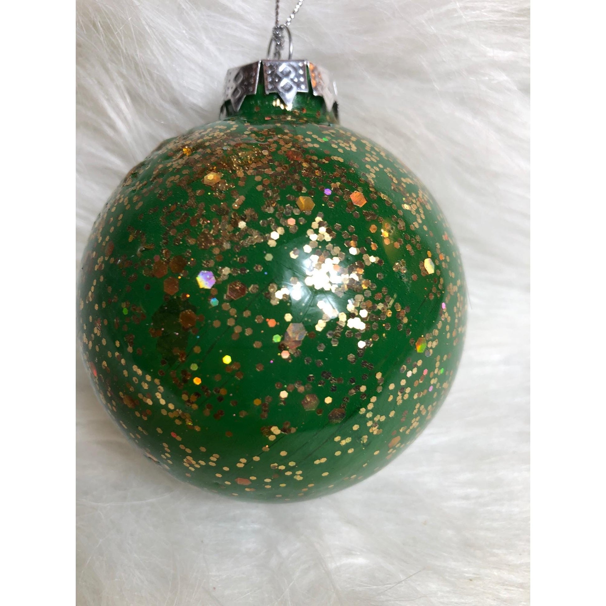 Elegant Green & Gold Glitter Christmas Ornaments: Hand-Painted Baubles for Festive Holiday Tree Decor