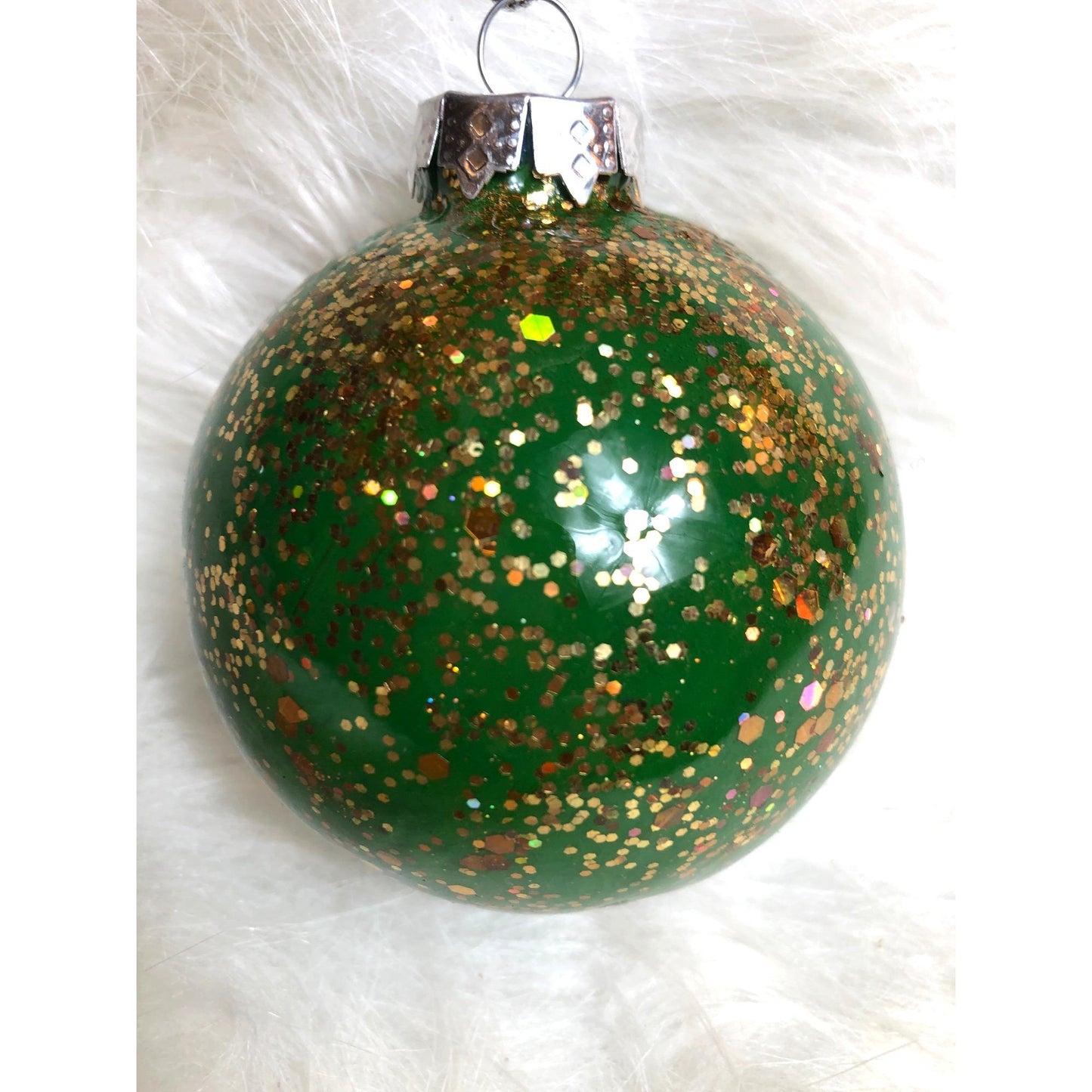 Elegant Green & Gold Glitter Christmas Ornaments: Hand-Painted Baubles for Festive Holiday Tree Decor