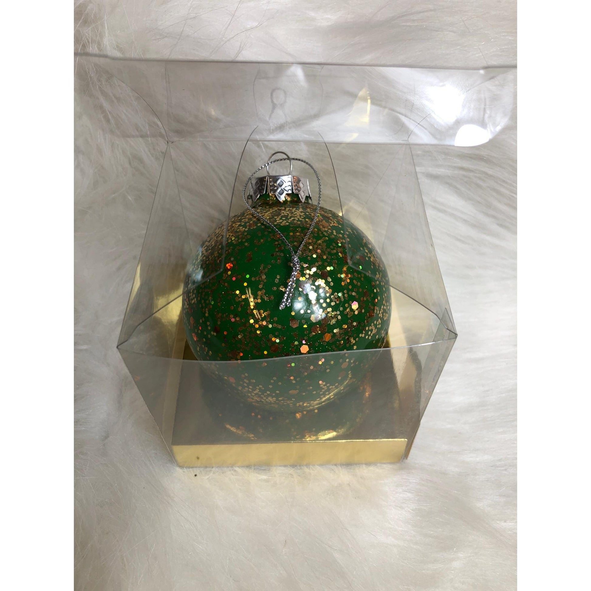 Elegant Green & Gold Glitter Christmas Ornaments: Hand-Painted Baubles for Festive Holiday Tree Decor