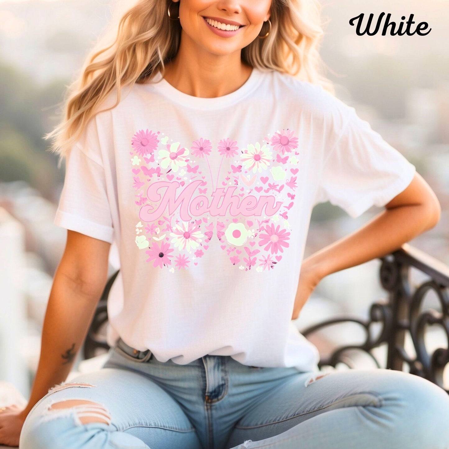 Vintage Floral Mama T-Shirt: Strong Woman Graphic Tee for Mother's Day Gift