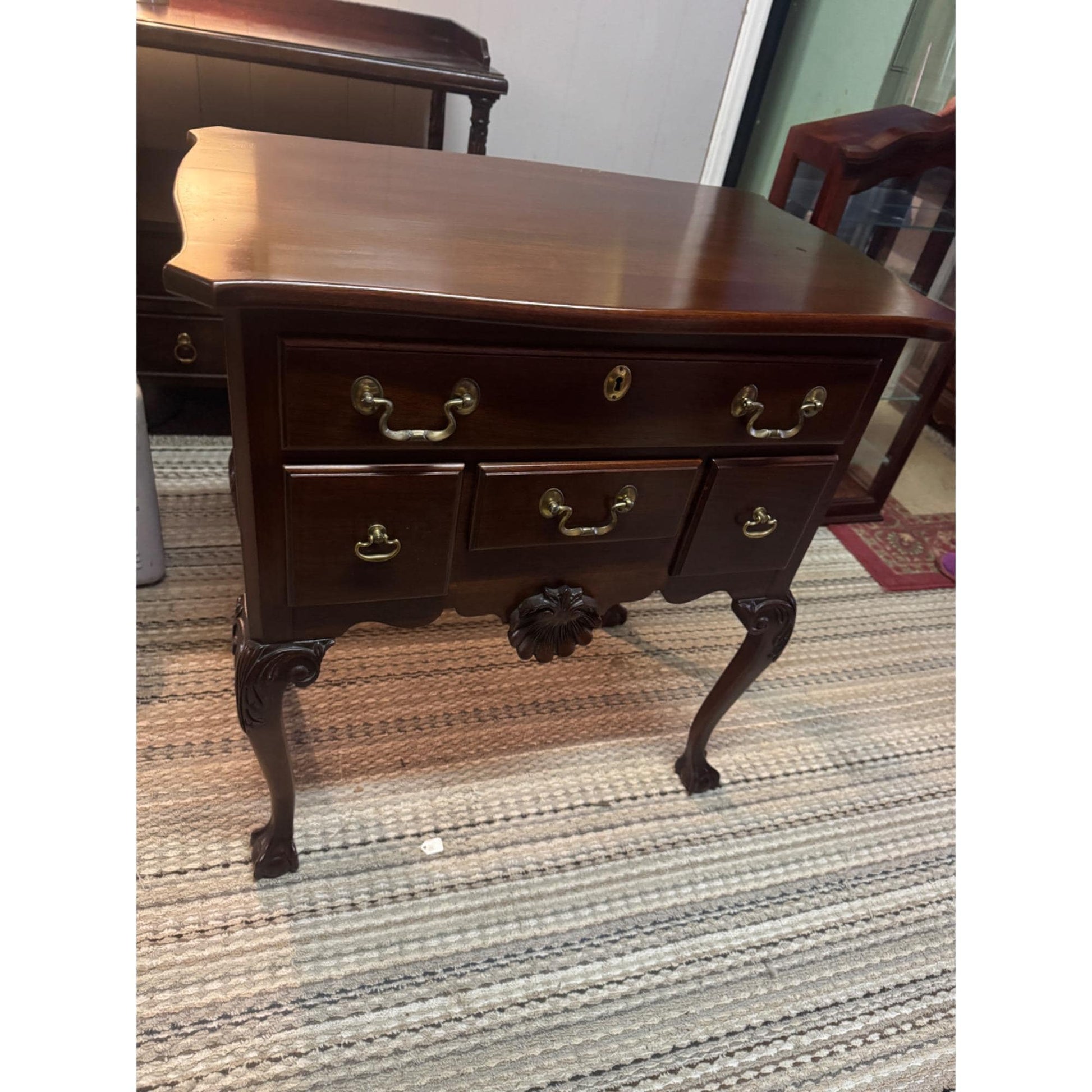 Mahogany Chippendale Lowboy Dresser Vintage Link Taylor Serpentine Chest Carved Leg Furniture Brass Hardware Dresser Traditional Antique