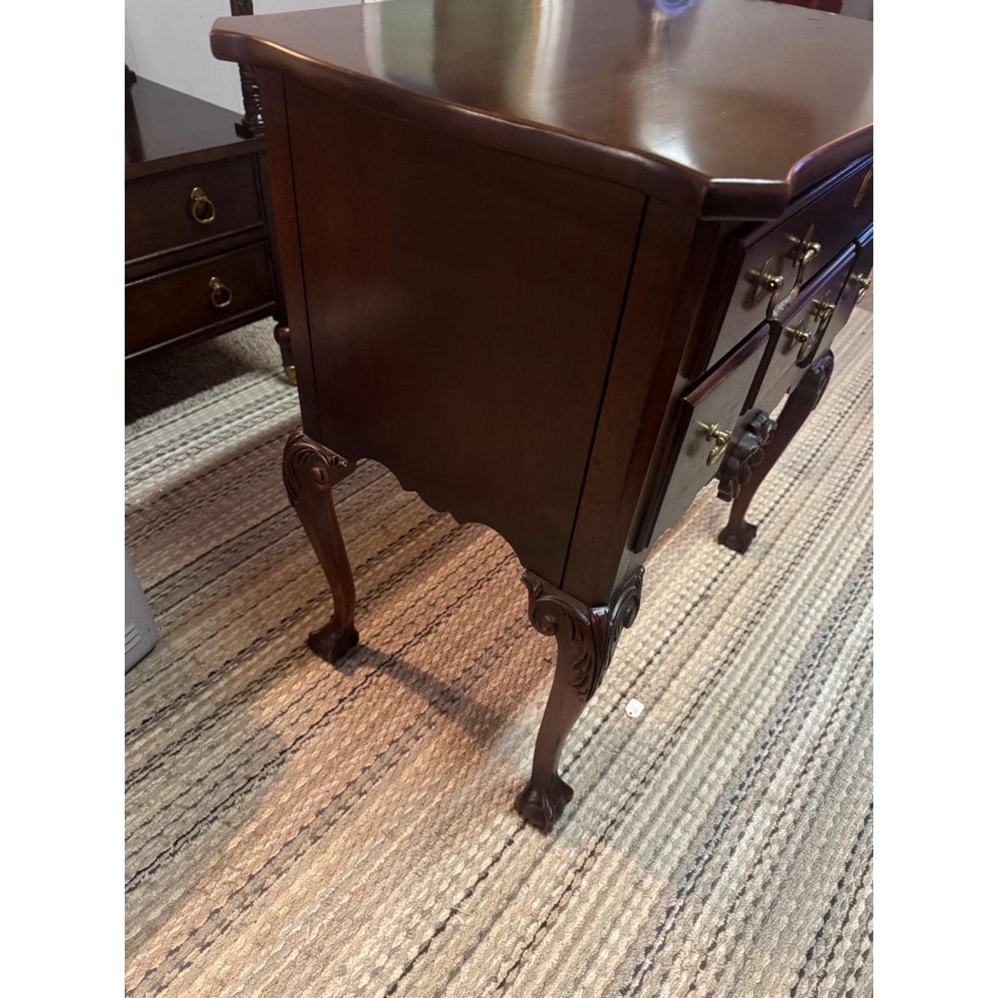 Mahogany Chippendale Lowboy Dresser Vintage Link Taylor Serpentine Chest Carved Leg Furniture Brass Hardware Dresser Traditional Antique