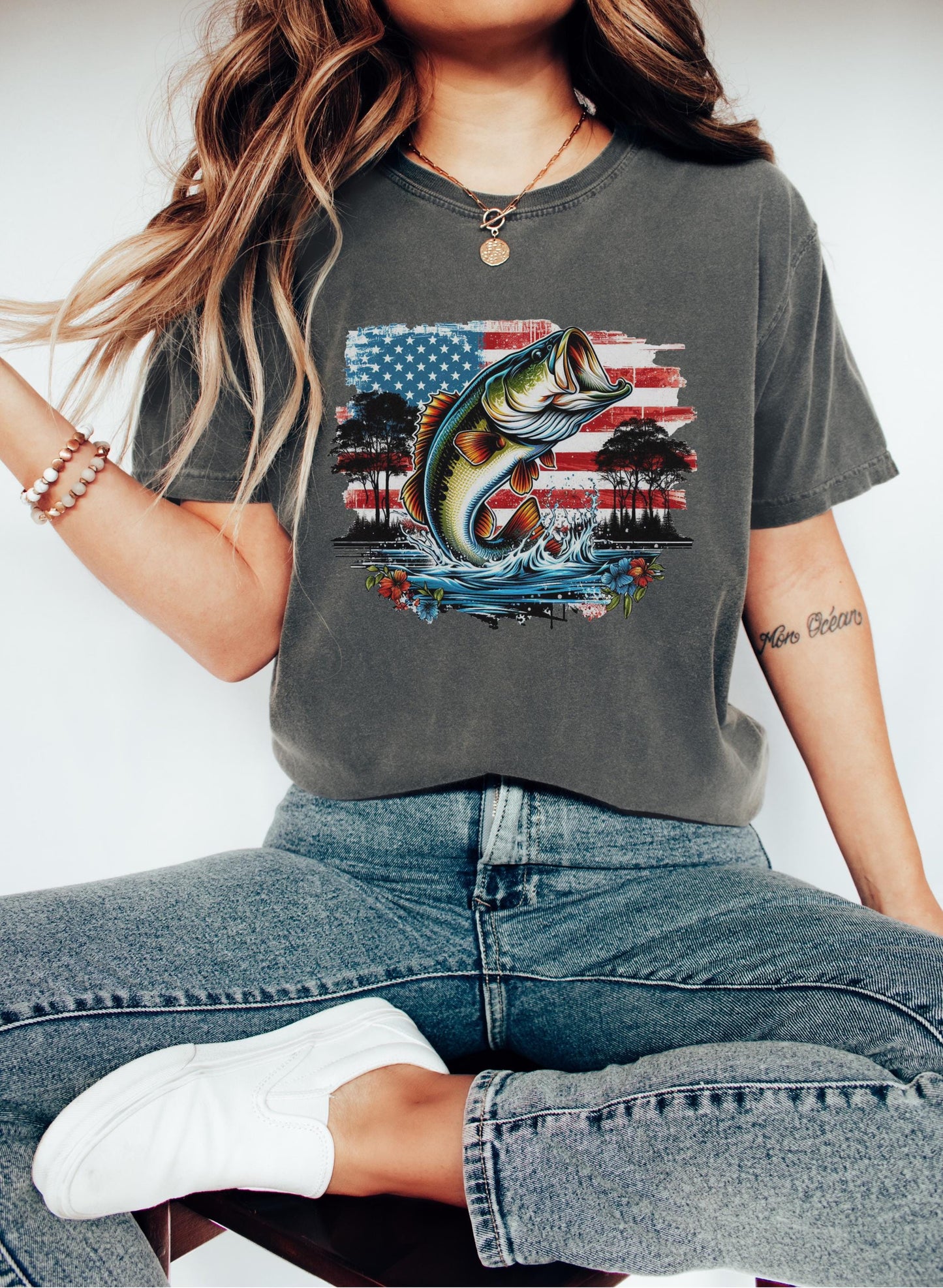 American Flag Bass Fish T-Shirt, Patriotic Angler Graphic Tee, 4th July Fishing Shirt