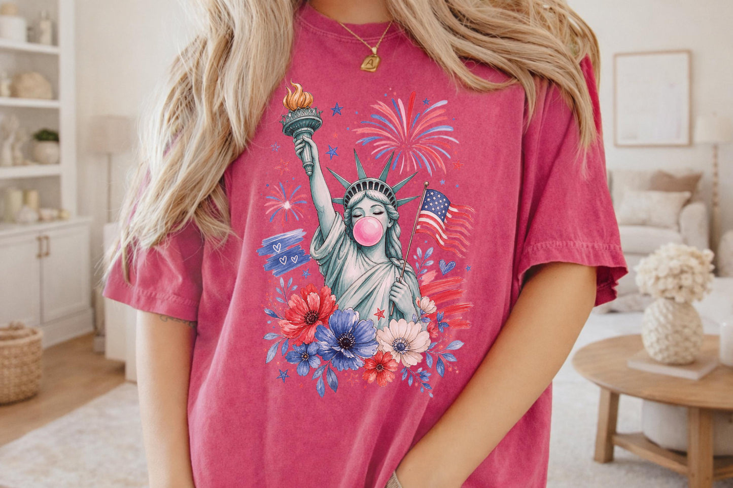Patriotic Statue of Liberty T-Shirt, 4th of July Celebration Tee, Custom Graphic Shirt, USA Independence Day Apparel, Unique Gift for Women