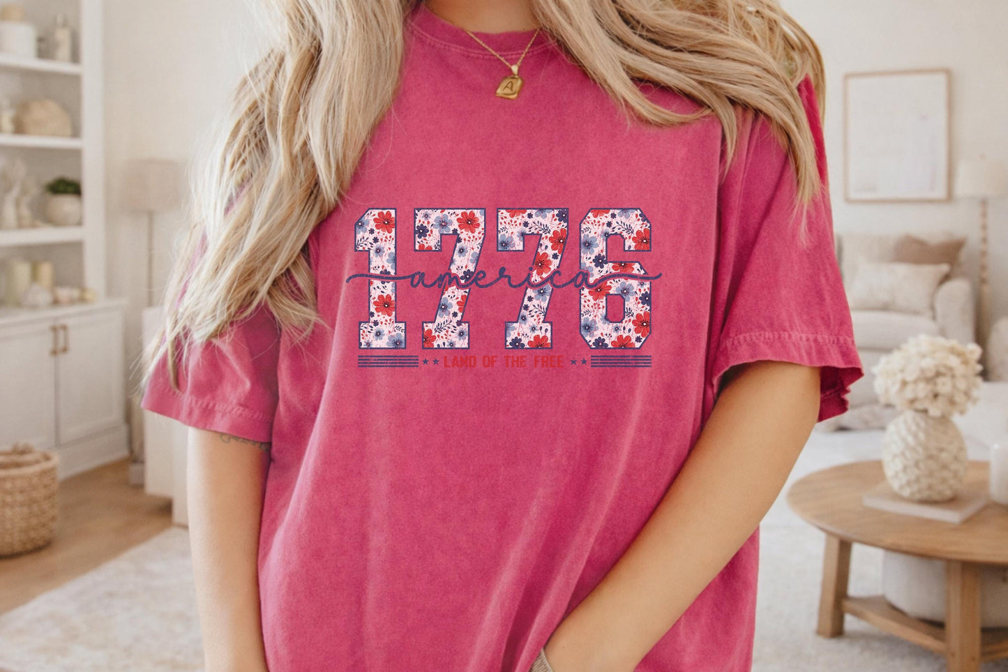 Patriotic Floral 1776 Americana Tee, Vintage Independence Day Shirt, Custom USA Flower T-Shirt, 4th of July Gift, Land of the Free Top