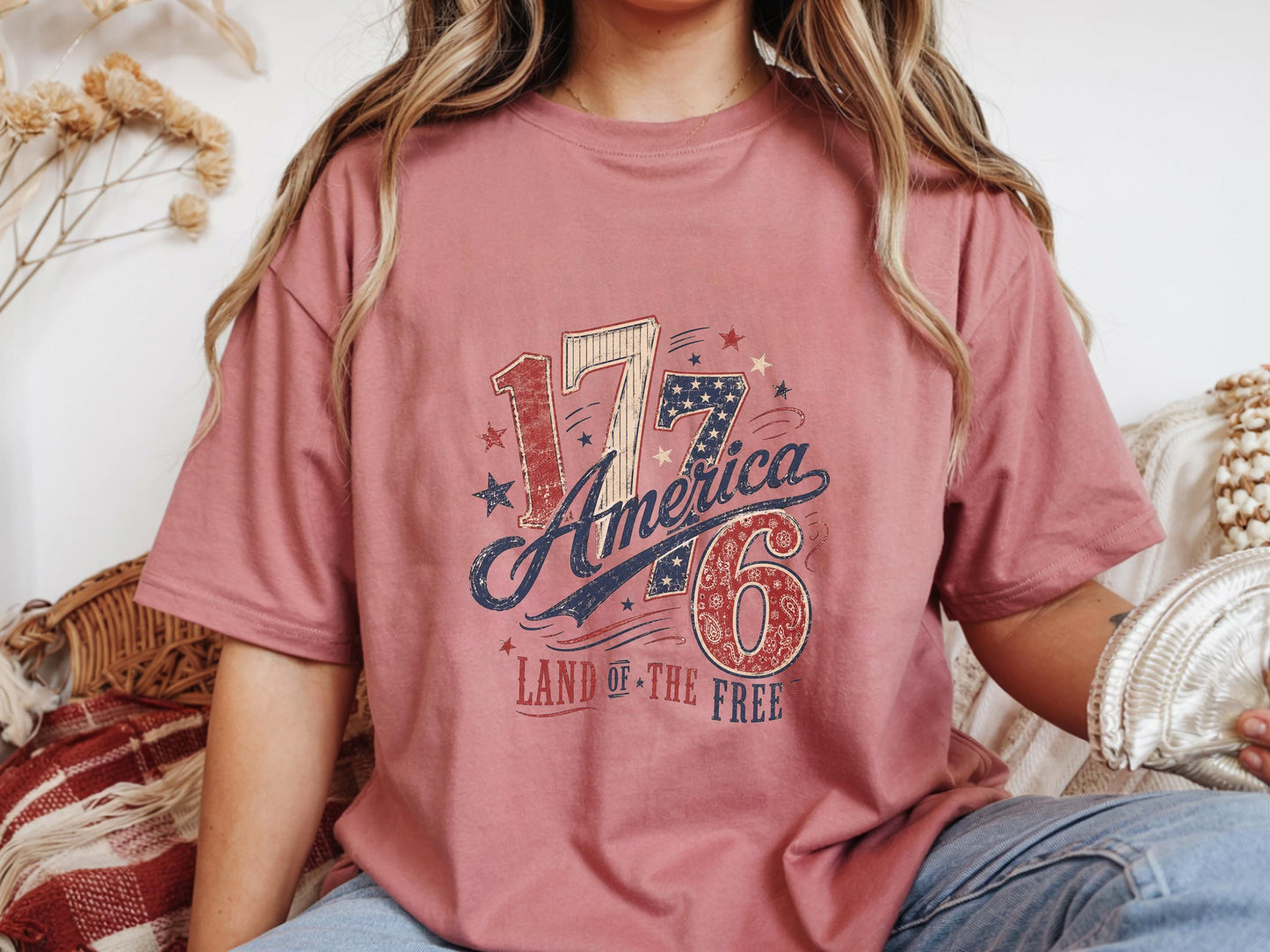 Vintage USA 1776 T-Shirt, Patriotic American Design, Land of the Free Tee, Independence Day Shirt, 4th of July Top, Retro USA Shirt