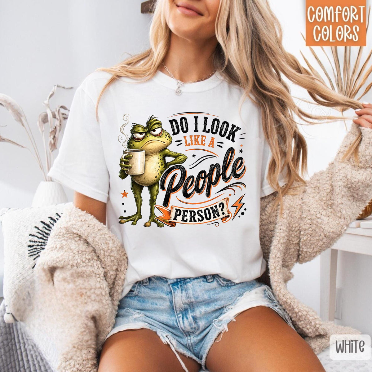 Do I Look Like a People Person Sweatshirt, Funny Frog Coffee Crewneck, Introvert Humor Pullover, Sarcastic Gift for Coffee Lovers and Cowork