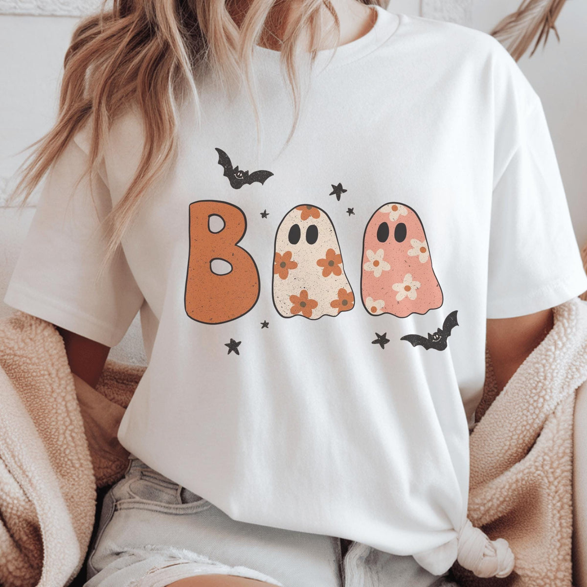 Cute Halloween Ghost Shirt, Boo Ghost Graphic Tee, Spooky Pumpkin Season Top, Floral Ghost Halloween Shirt for Women and Teens, Gift