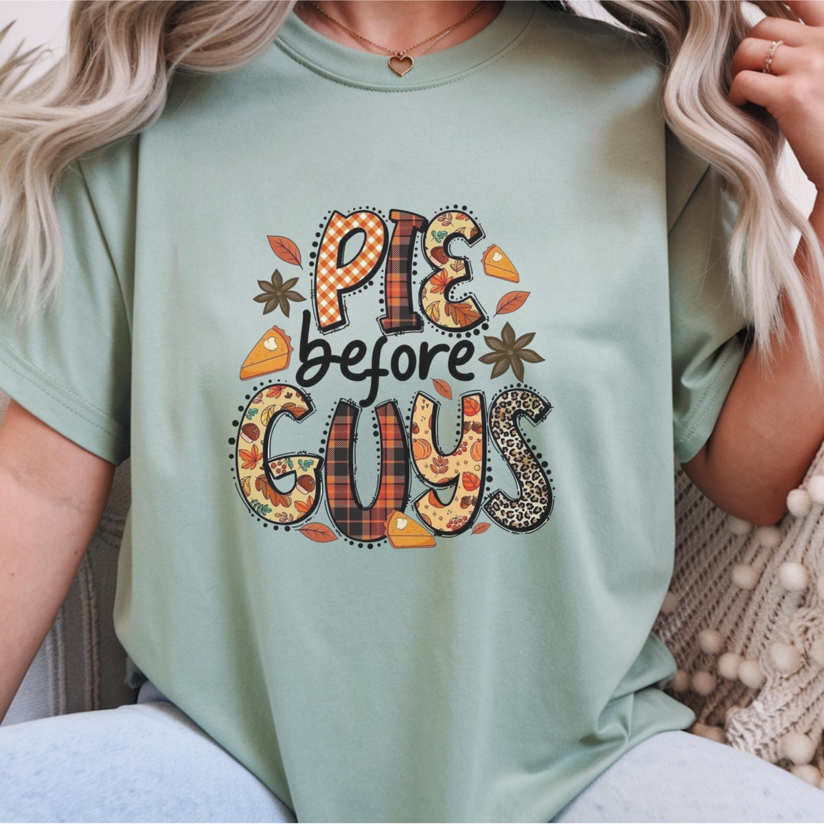 Pie Before Guys Sweatshirt, Funny Fall Crewneck, Thanksgiving Food Lover Gift, Autumn Graphic Pullover, Cozy Seasonal Outfit Idea Gift