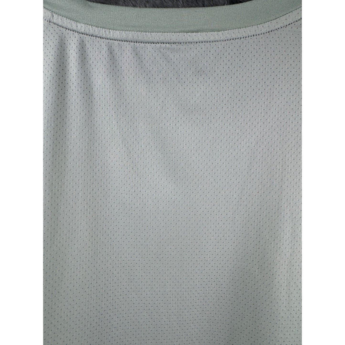 Adidas Long-Sleeve AEROREADY Quarter-Zip Performance Shirt Light Green Size XL Lightweight & Breathable Material