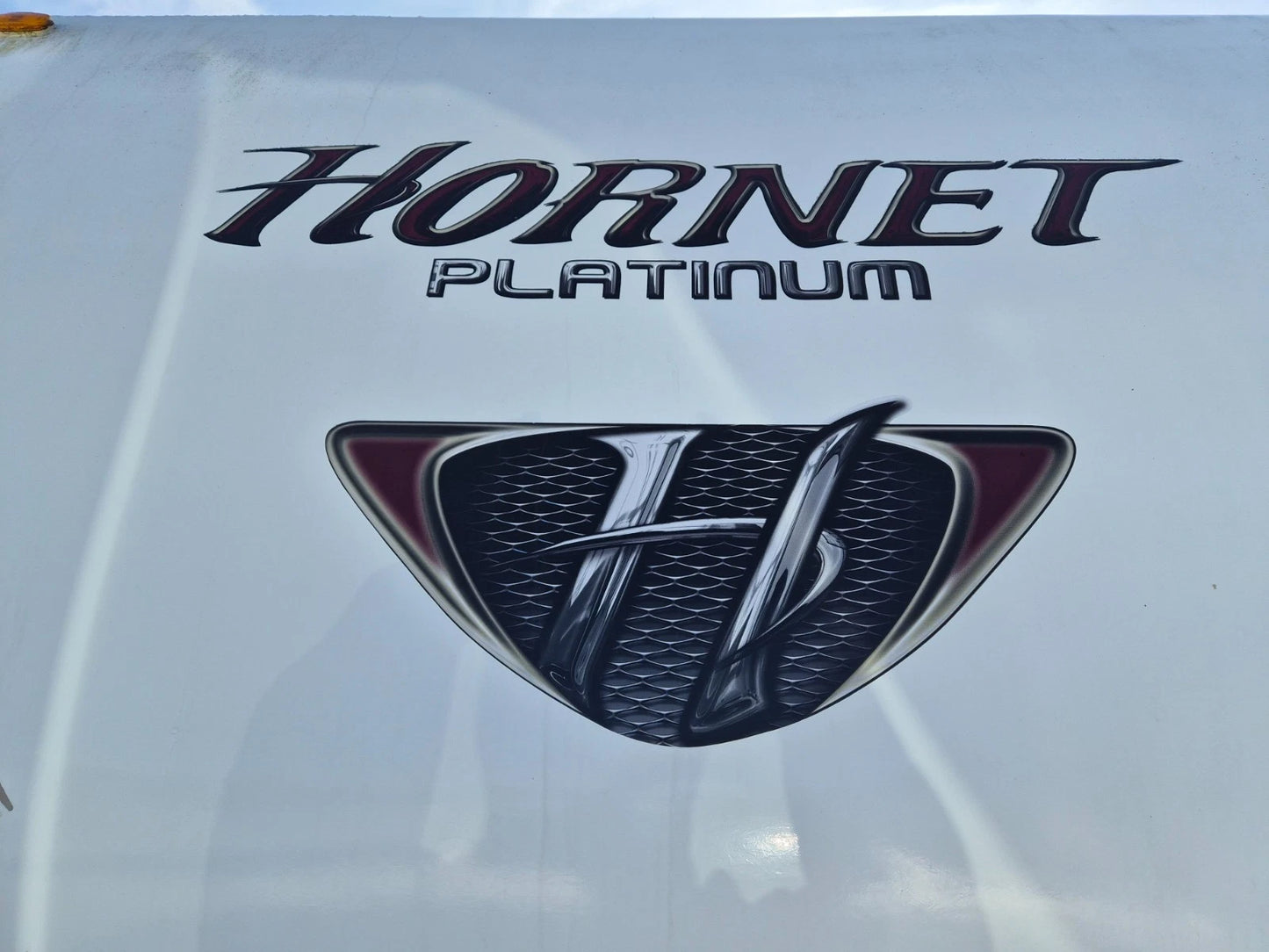 2012 KEYSTONE HORNET HIDEOUT PLATINUM CAMPER TRAILER 31RLDS