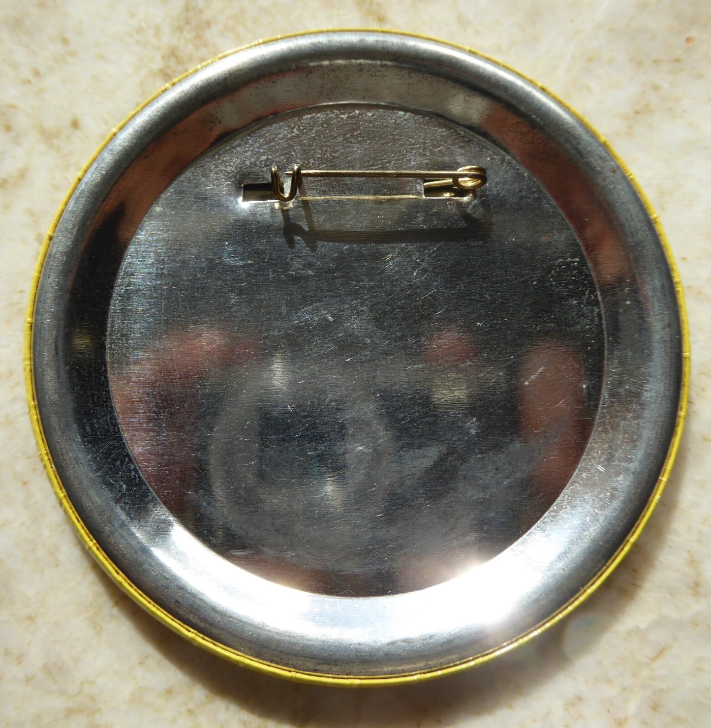 VINTAGE YELLOW THINK FUN CANON PRODUCTIONS FOOLIN' AROUND 4" PIN PINBACK BADGE