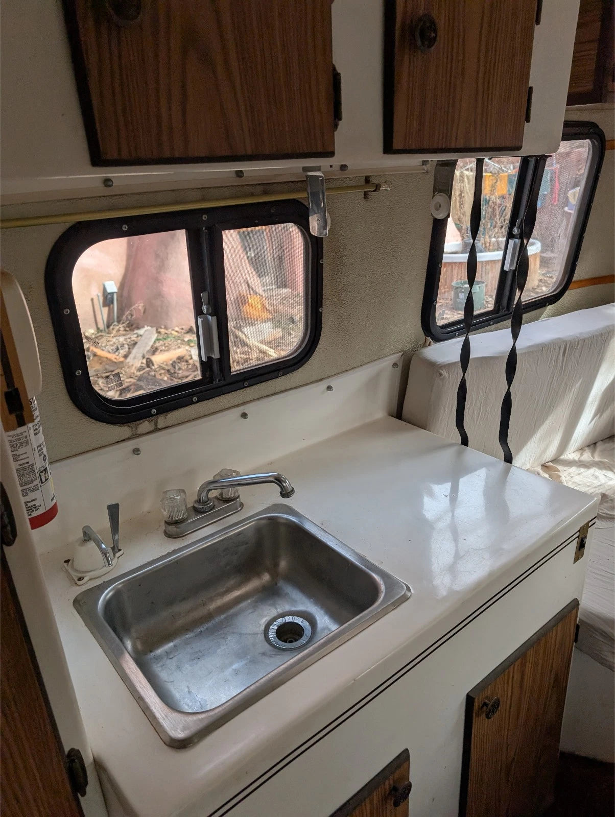 1984 19ft Scamp Camper Trailer bumper or gooseneck pull nice original condition