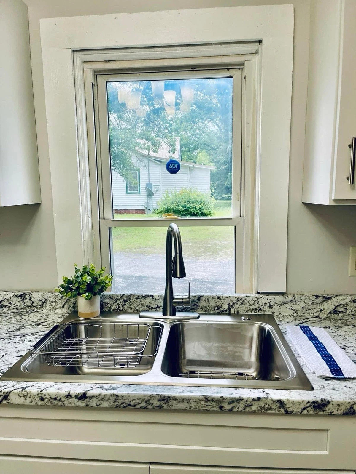 House For Sale In  Cheraw SC PRICED TO SELL!!! OWNER FINANCING AVAILABLE  W/20%