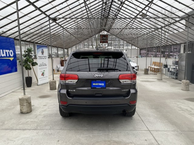 2019 Jeep Grand Cherokee Laredo 4WD clean carfax