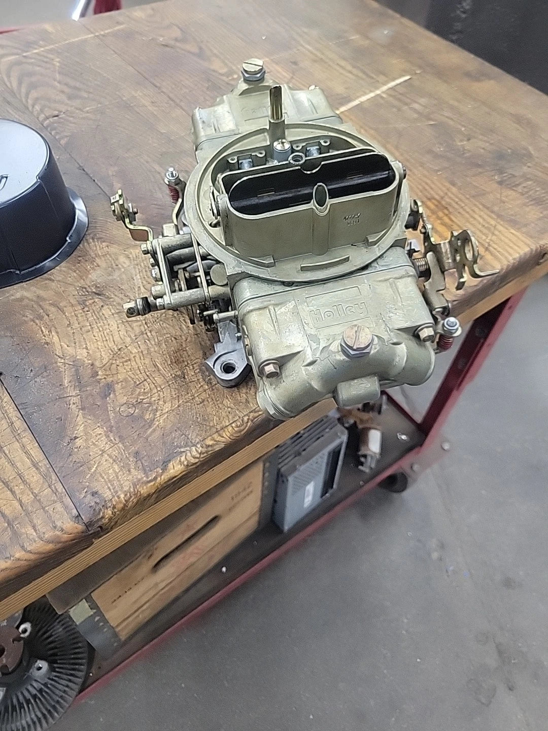 Nice Holley 4777-7 4777 650 CFM Double Pumper Carburetor Mechanical Secondaries