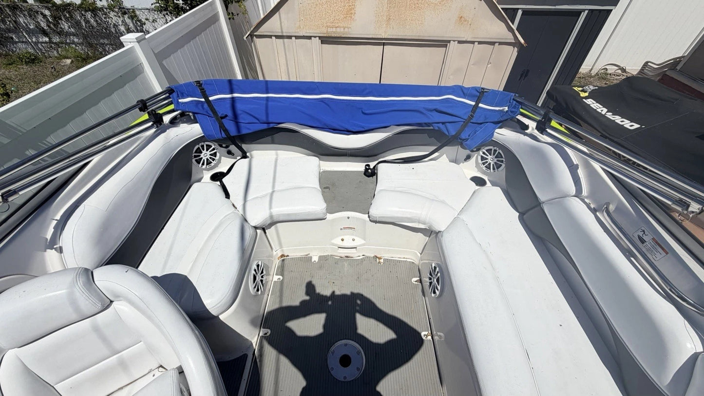 Yamaha SX210 Jet Boat for 9 People, 2 Yamaha 1.8 Engines, In Excellent Condition