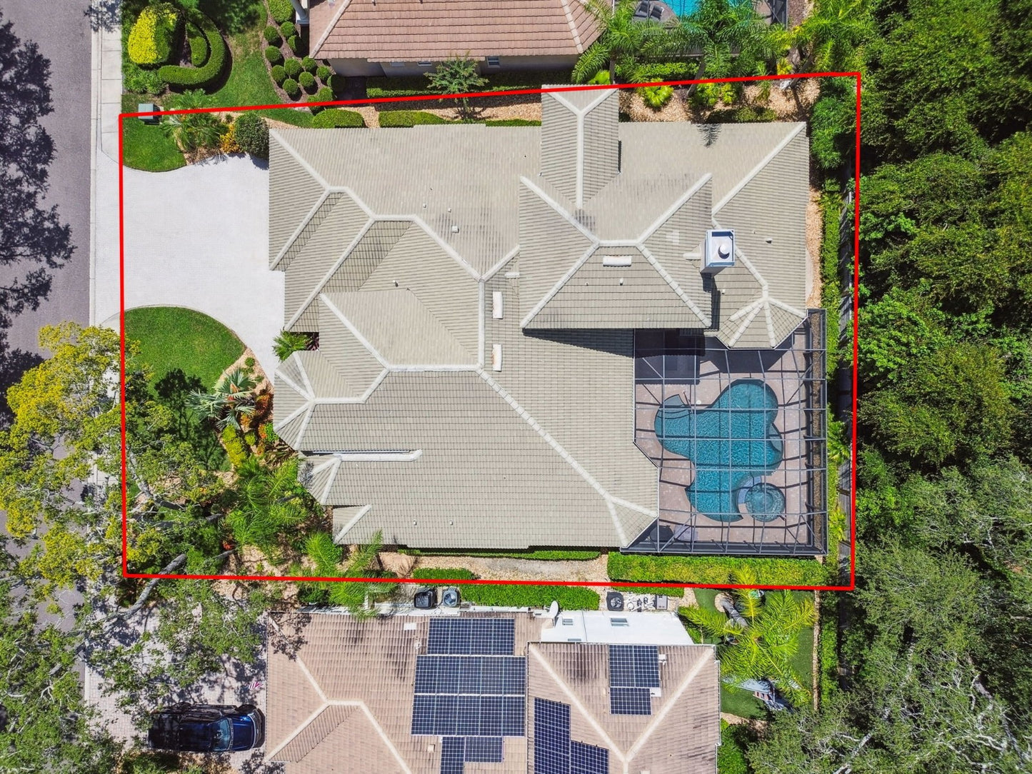 Casa à venda, Tarpon Springs Florida 5 camas / 4 banheiros / 3698 pés quadrados / piscina / fechado-