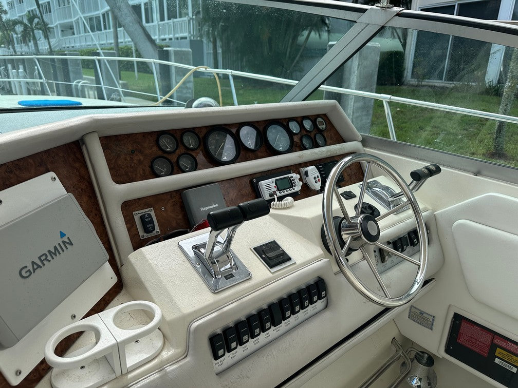 1994 37 Sea Ray Express Cruiser