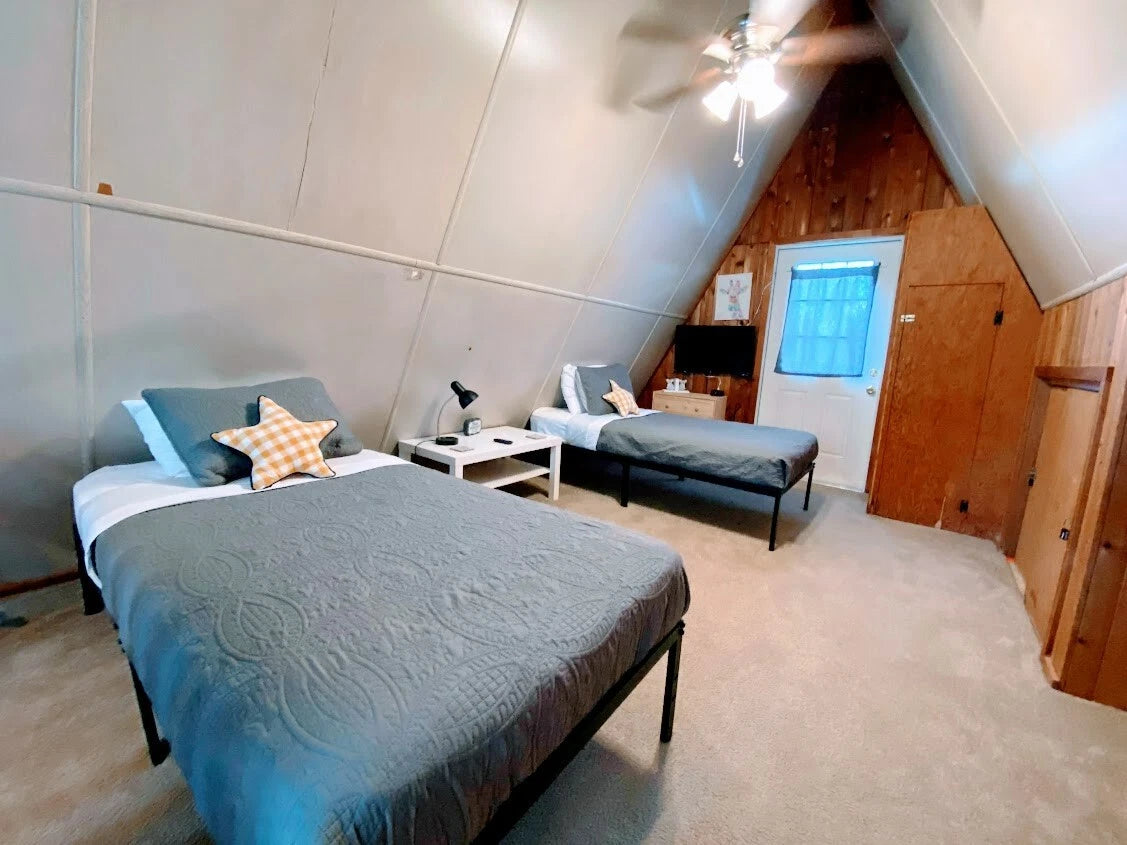 5 Night Stay In Vacation Community on Lake Louisa   25 Mins to Disney!