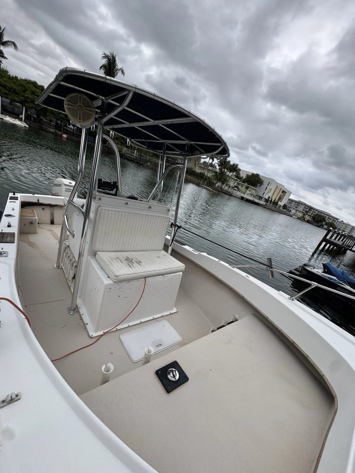 1984 Dusky Marine 22’ Center Console – Evinrude 200HP – Solid Classic Hull