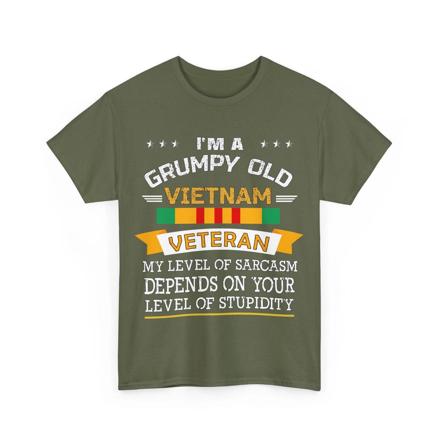 Veterans Day Shirt, Grumpy Old Vietnam Veteran Dad Men T-Shirt