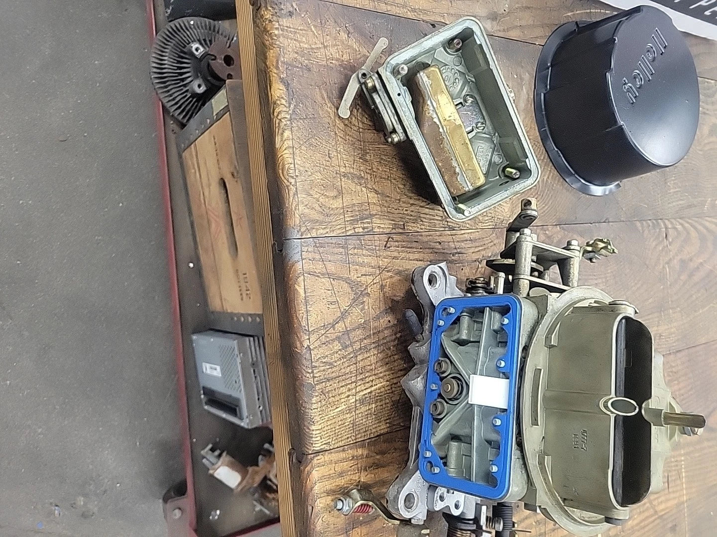 Nice Holley 4777-7 4777 650 CFM Double Pumper Carburetor Mechanical Secondaries