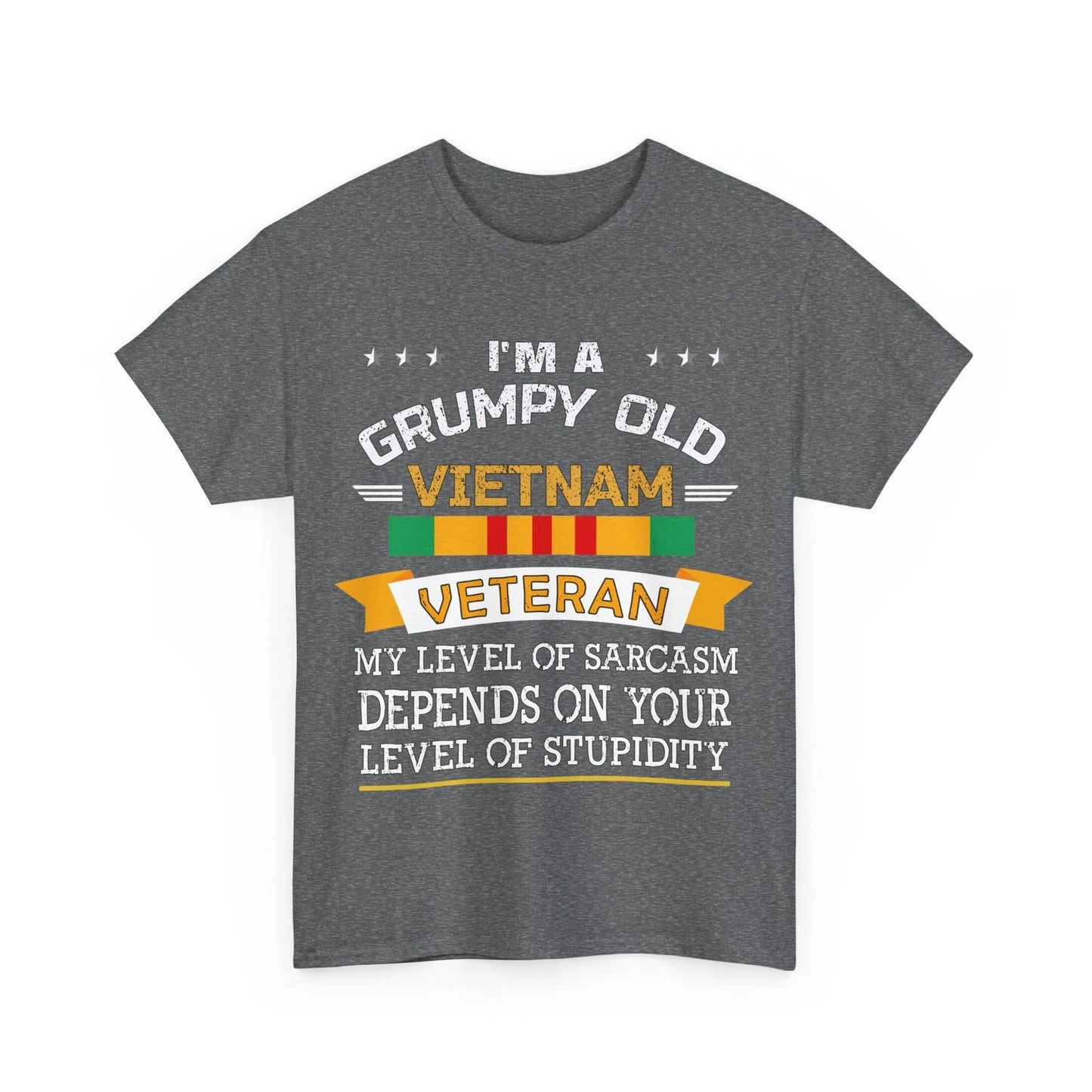 Veterans Day Shirt, Grumpy Old Vietnam Veteran Dad Men T-Shirt