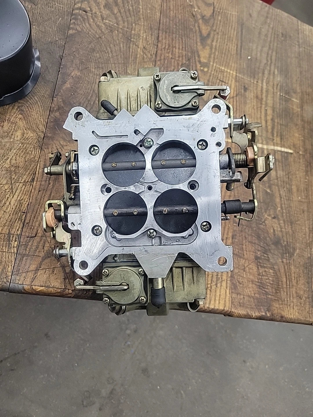 Nice Holley 4777-7 4777 650 CFM Double Pumper Carburetor Mechanical Secondaries