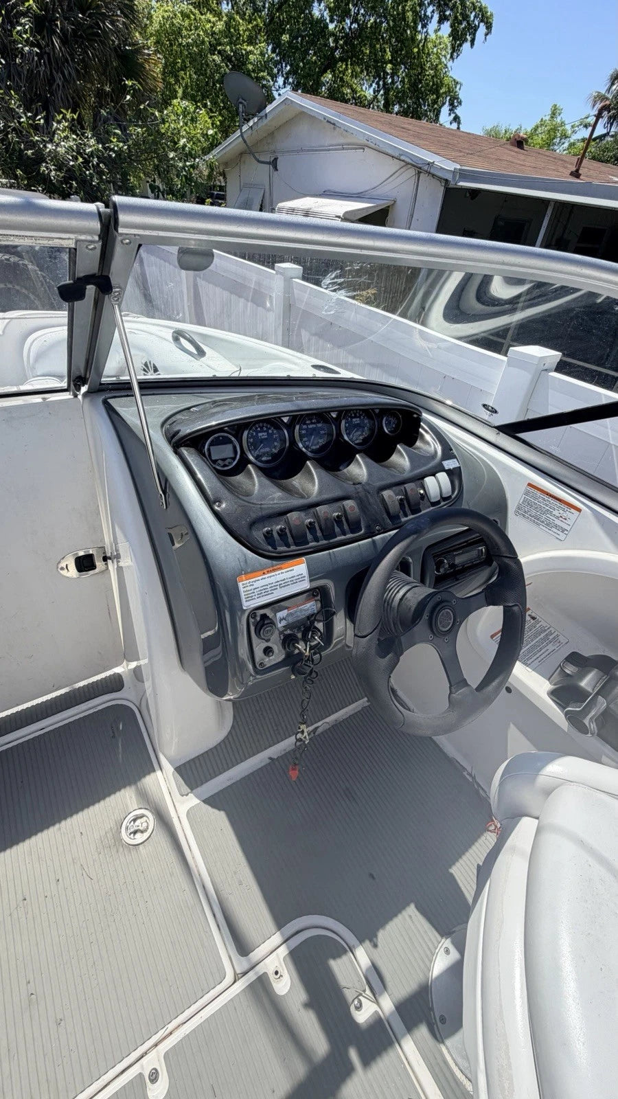 Yamaha SX210 Jet Boat for 9 People, 2 Yamaha 1.8 Engines, In Excellent Condition